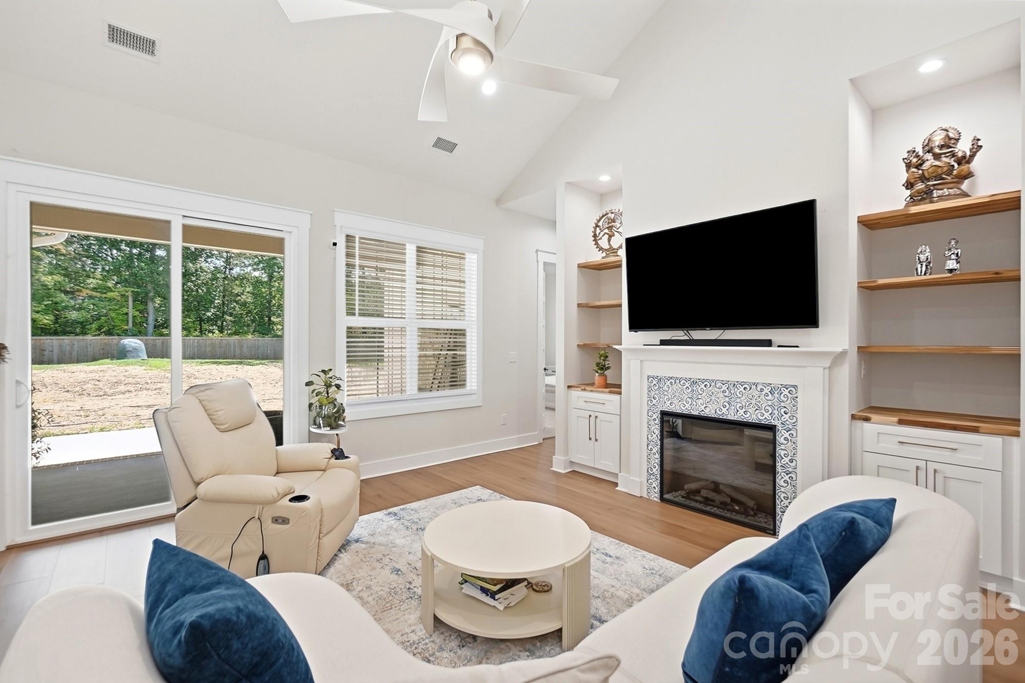 Single Family Residence at 369 Sunderland Road, Belmont, photo 11 of 39