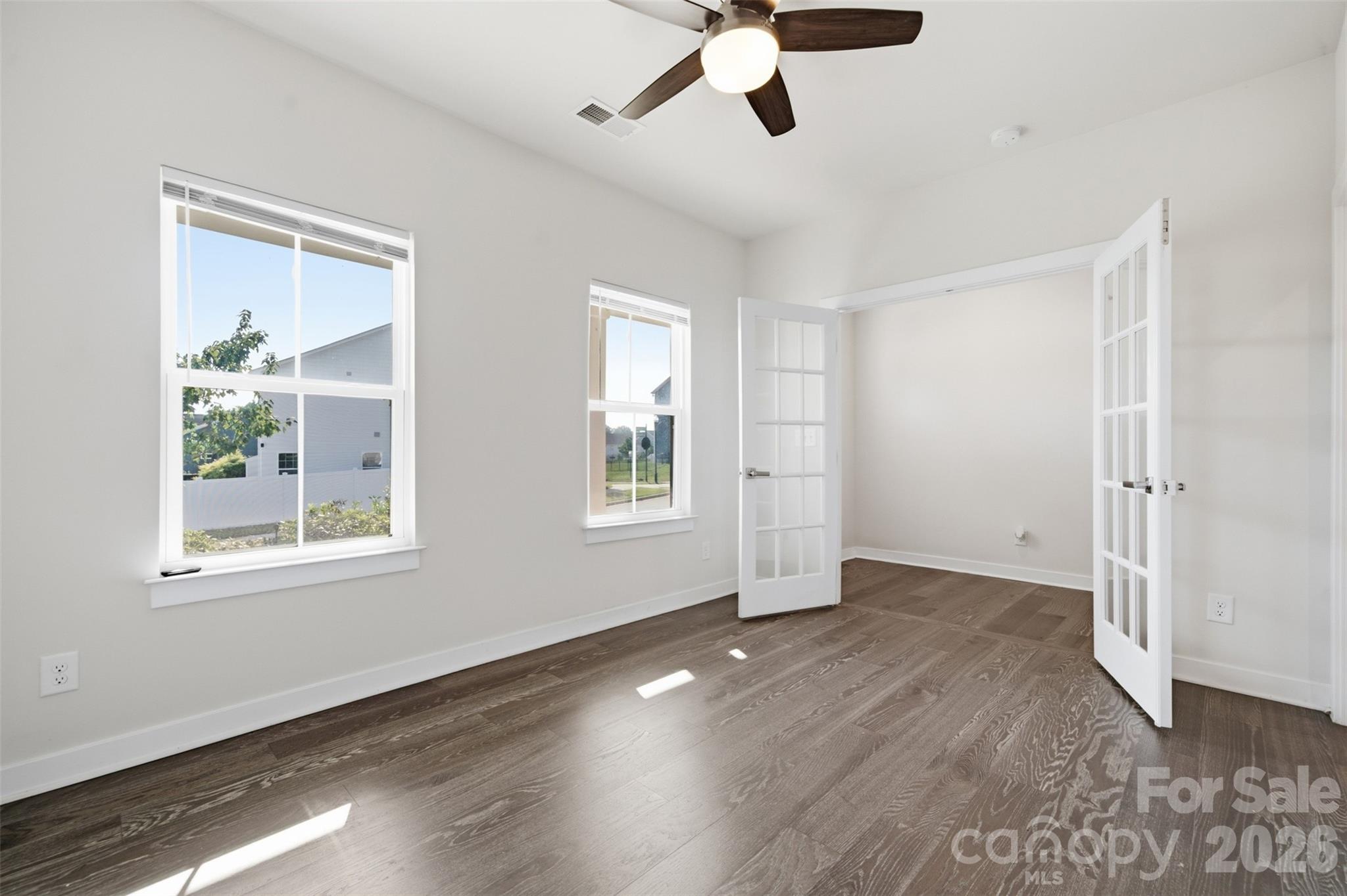 Main Floor Bedroom/Office - 11124 Vanguard Parkway, Huntersville