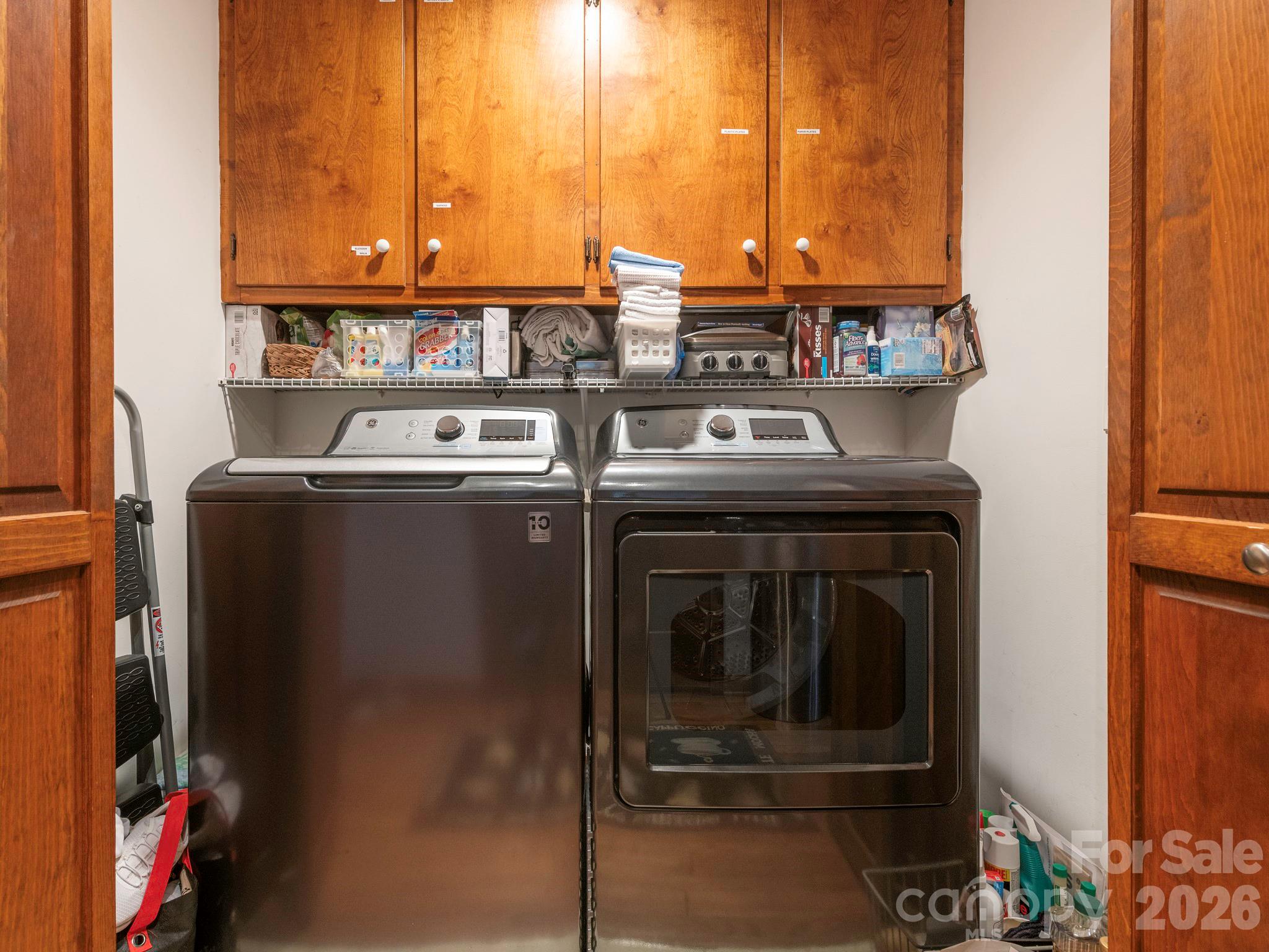 LAURNDY ON MAIN WITH CABINETS - 1800 Lake Lynn Road, Concord