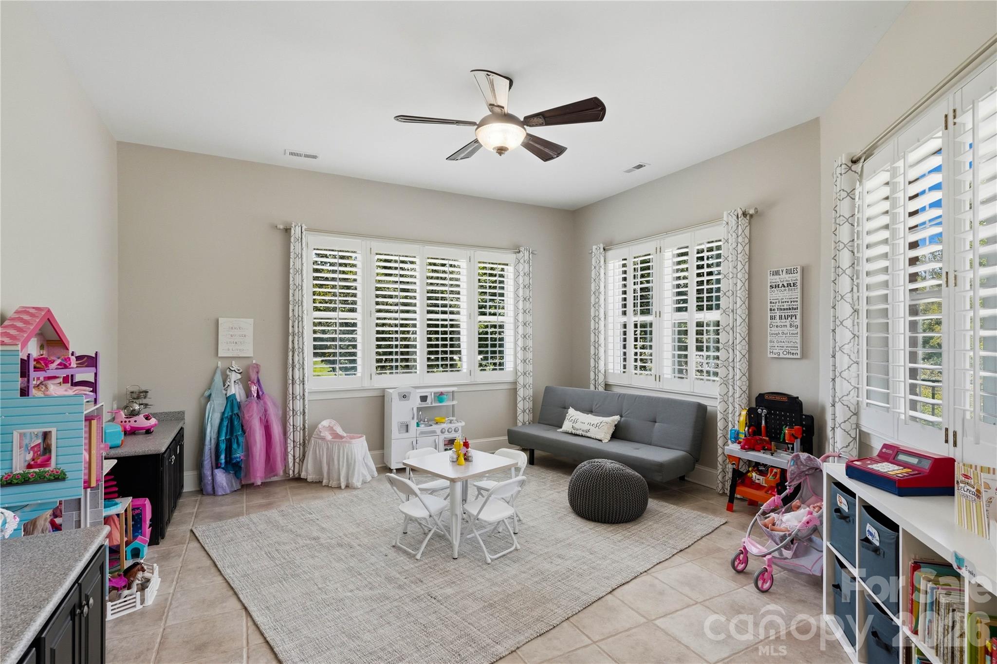 Single Family Residence at 459 Valley Run Drive, Waxhaw, photo 10 of 46
