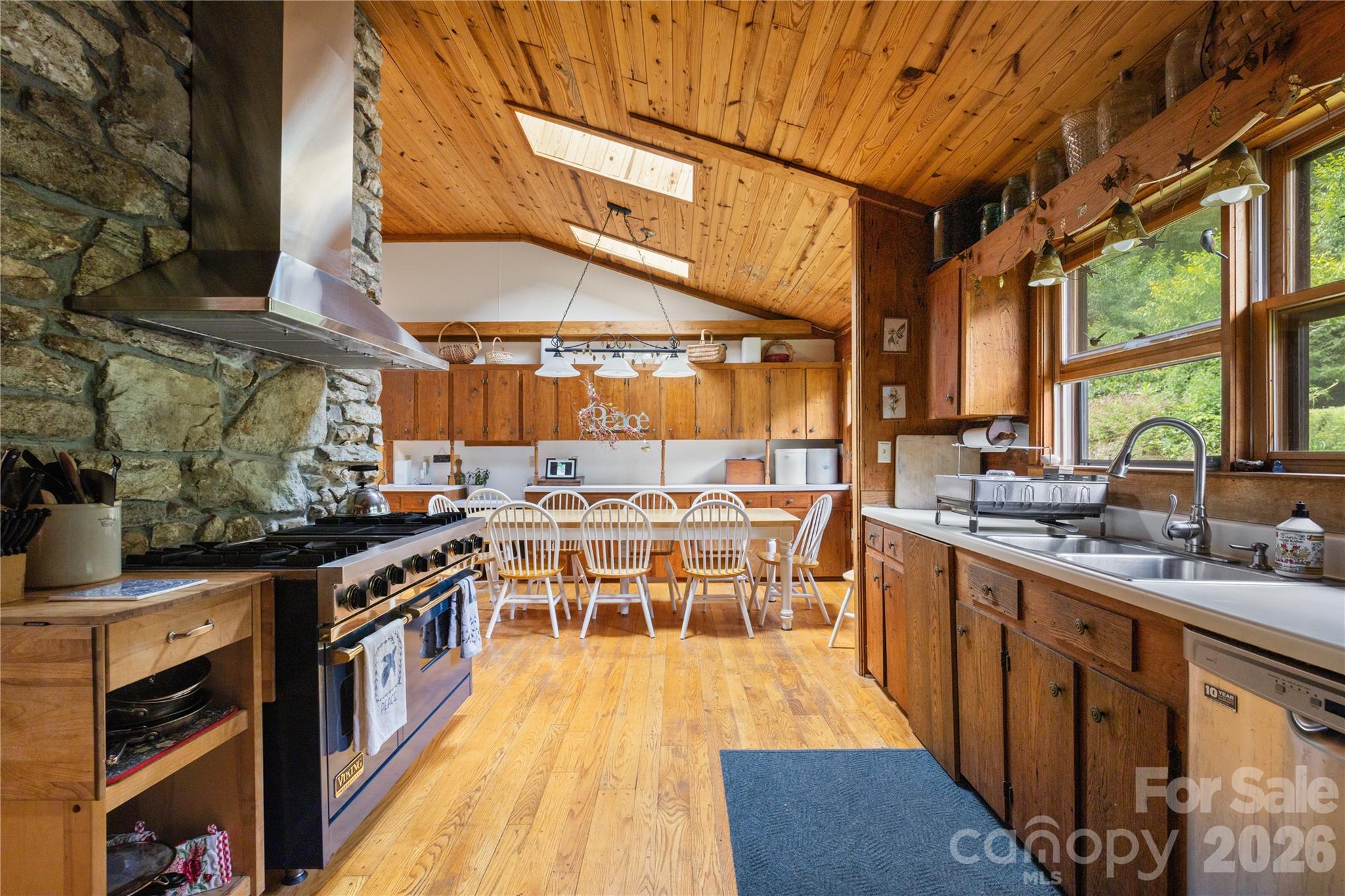 Single Family Residence at 1061 Indian Trail Road, Mars Hill, photo 13 of 48