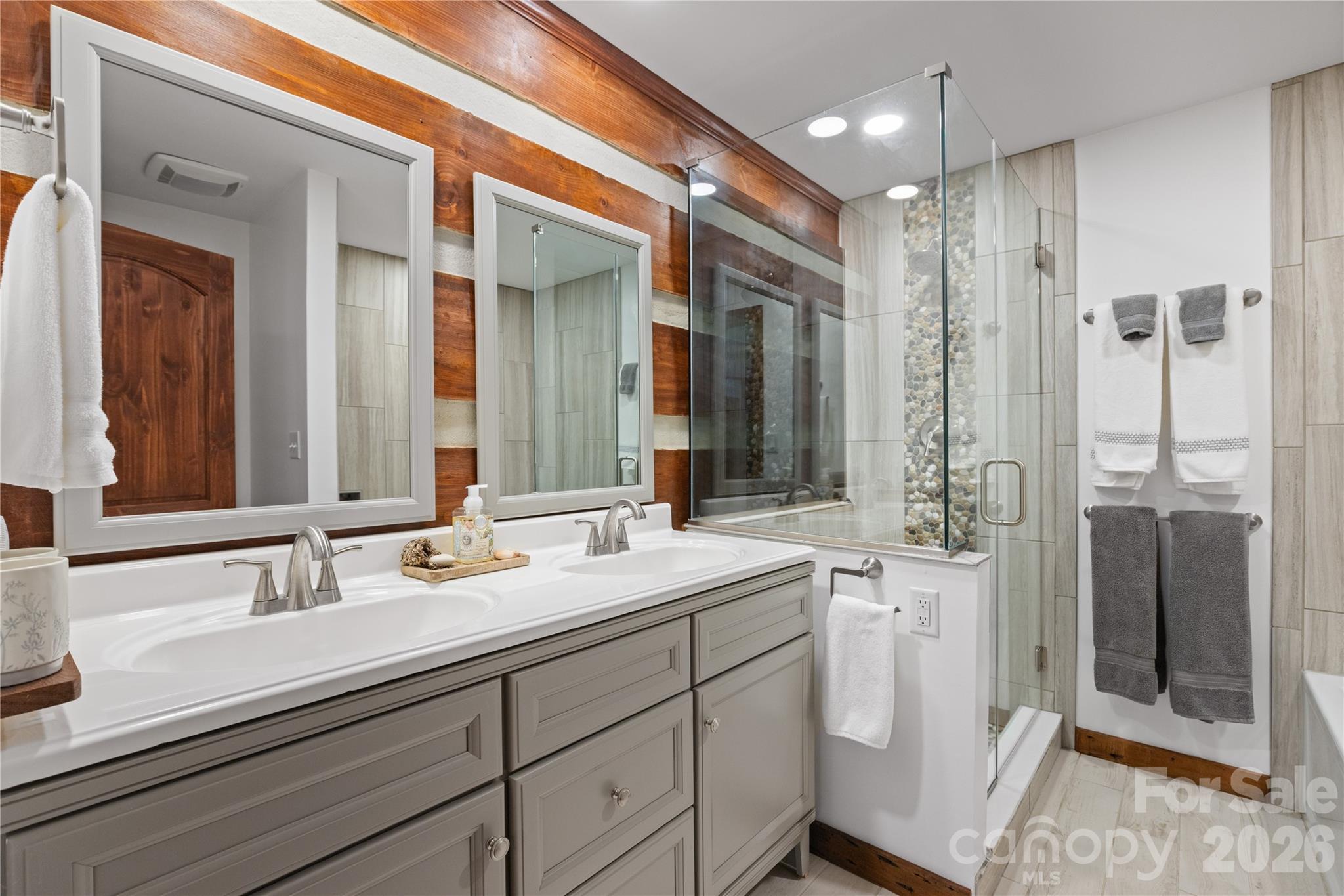 Single Family Residence at 1061 Indian Trail Road, Mars Hill, photo 20 of 48