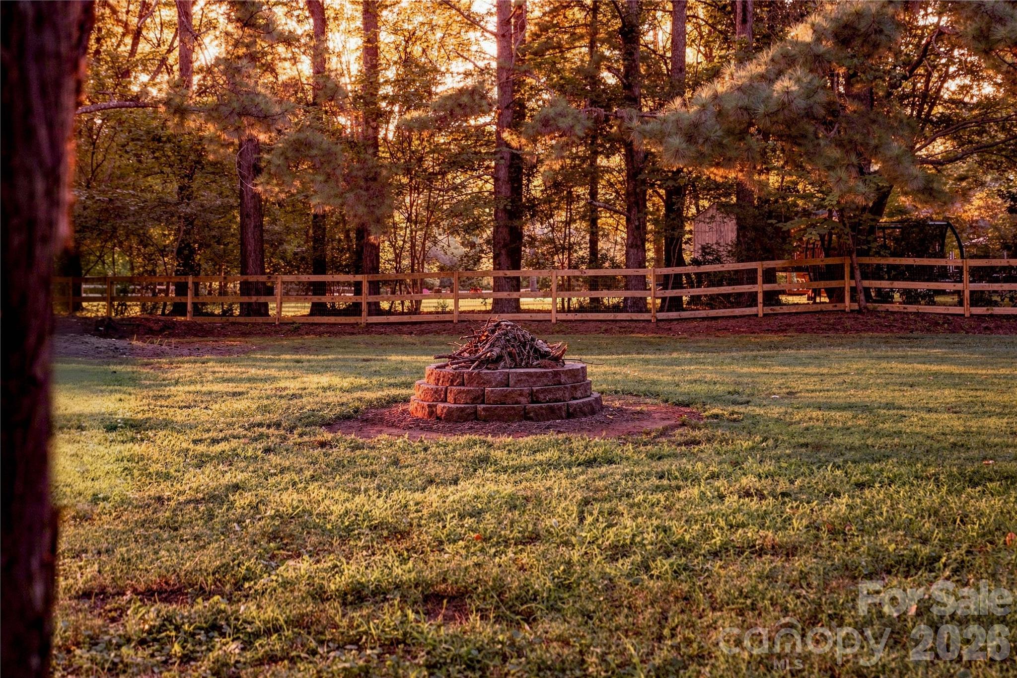 Fire Pit - 2429 Cassidy Drive, Davidson