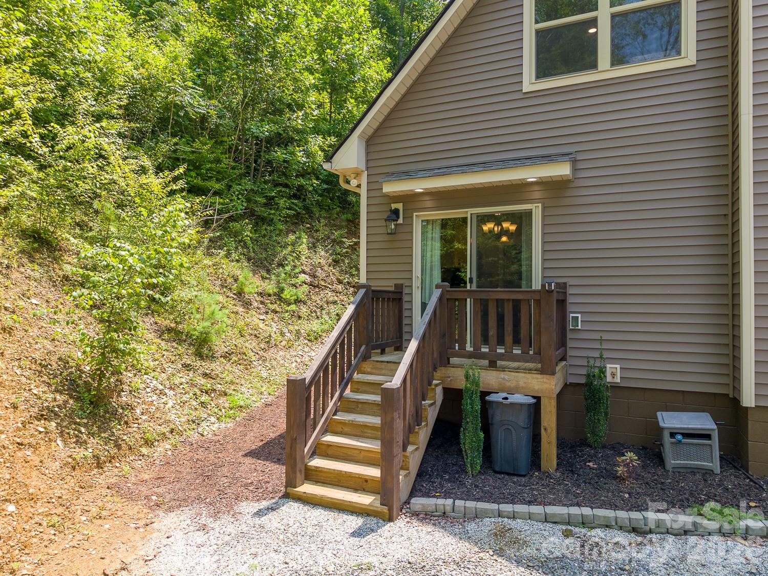 Single Family Residence at 13 Cullsiah Cove Road, Robbinsville, photo 38 of 48