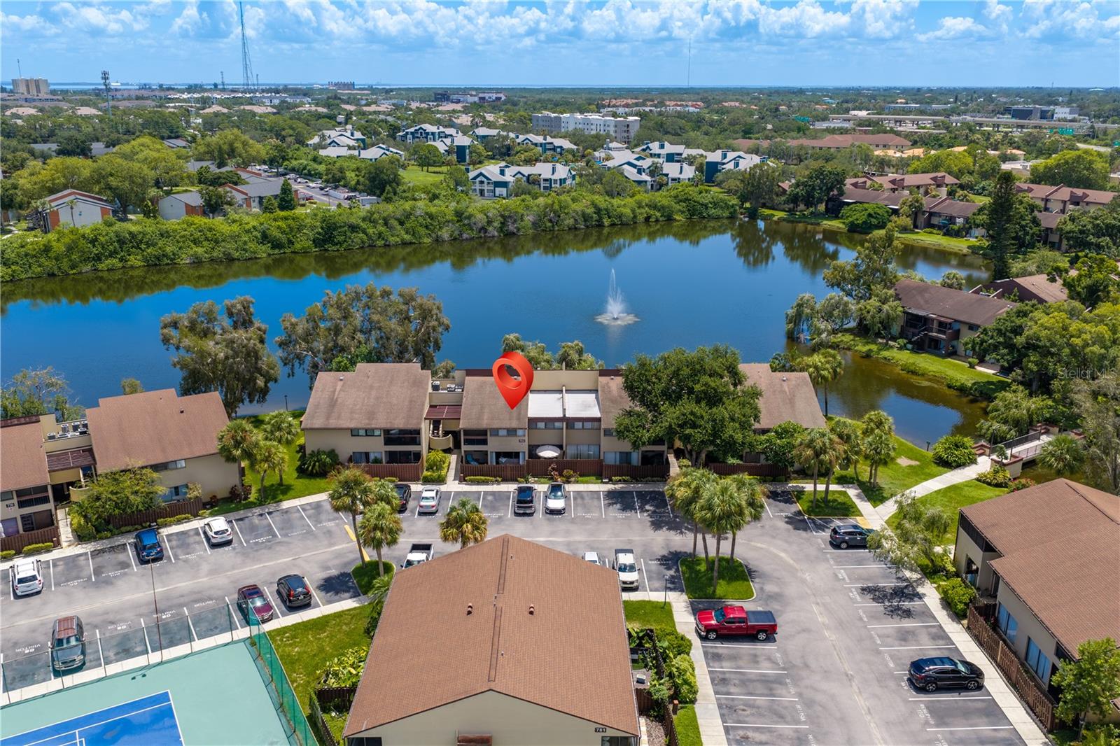 782 VILLAGE LAKE TER N #103