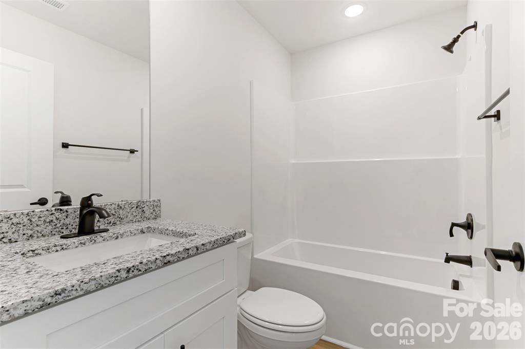 Duplex at 3081-3083 12th Avenue SE, Hickory, photo 10 of 17
