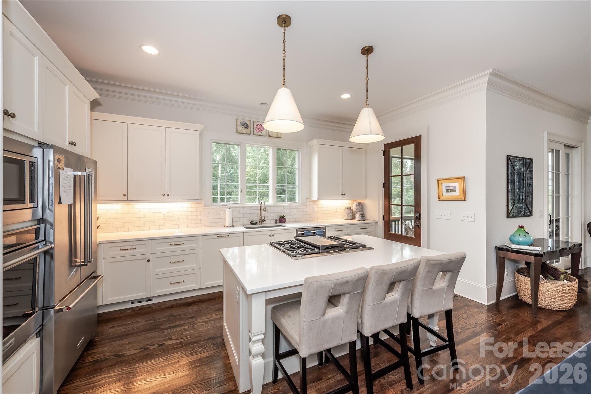 Townhouse at 405 Louise Avenue, Charlotte, photo 5 of 21