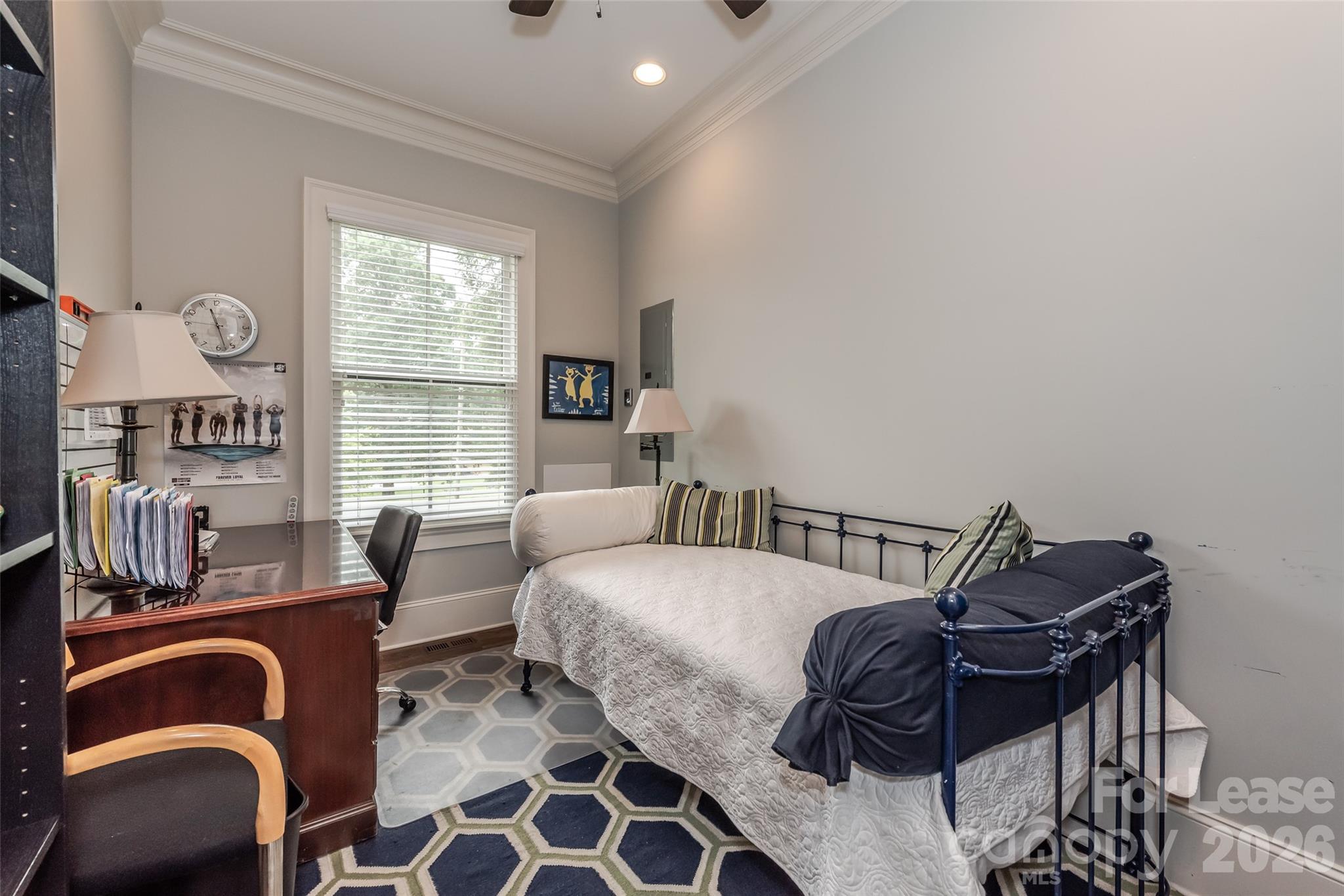 Townhouse at 405 Louise Avenue, Charlotte, photo 9 of 21