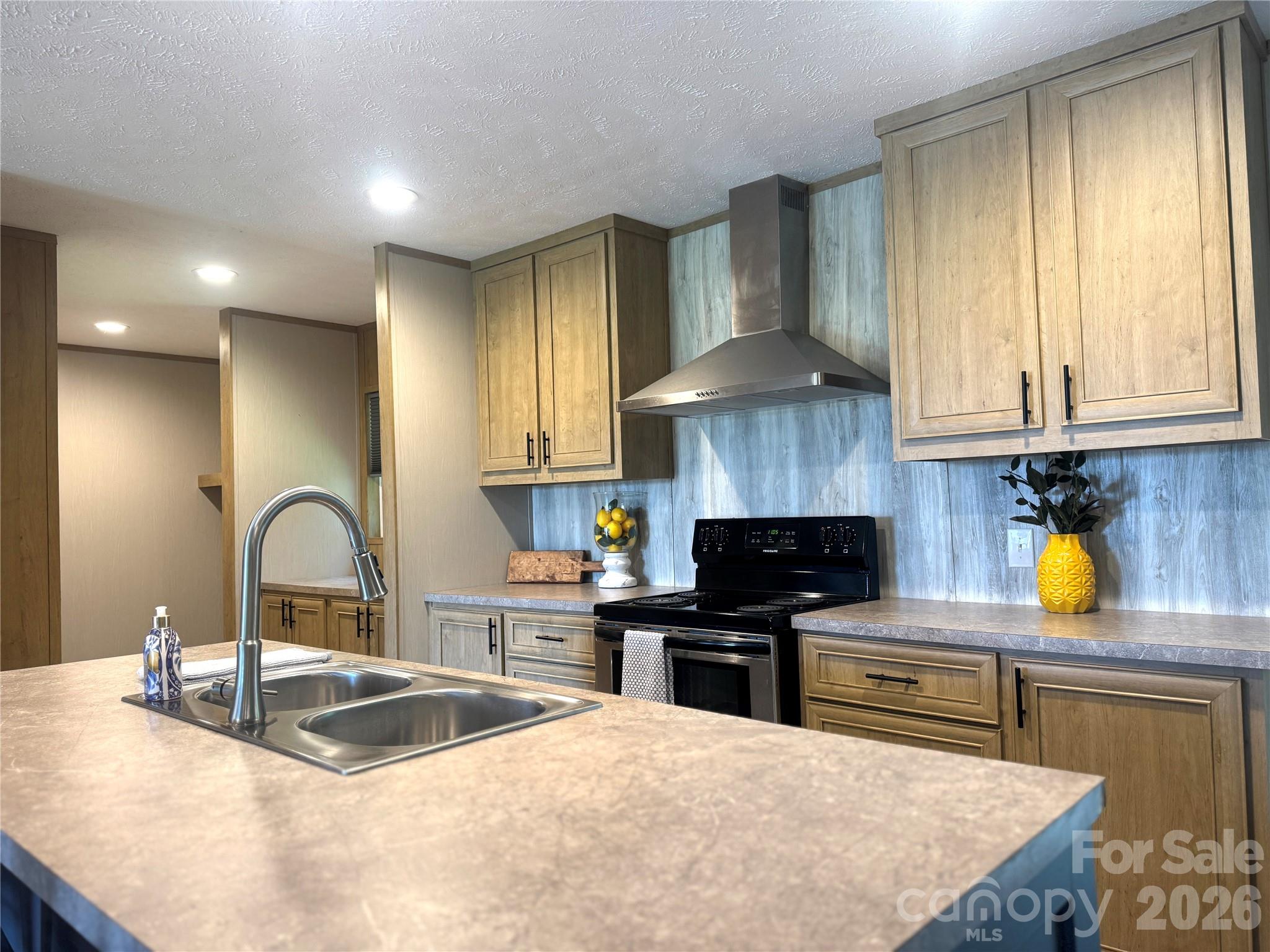 Single Family Residence at 6380 Old US 70 Highway, Cleveland, photo 7 of 22