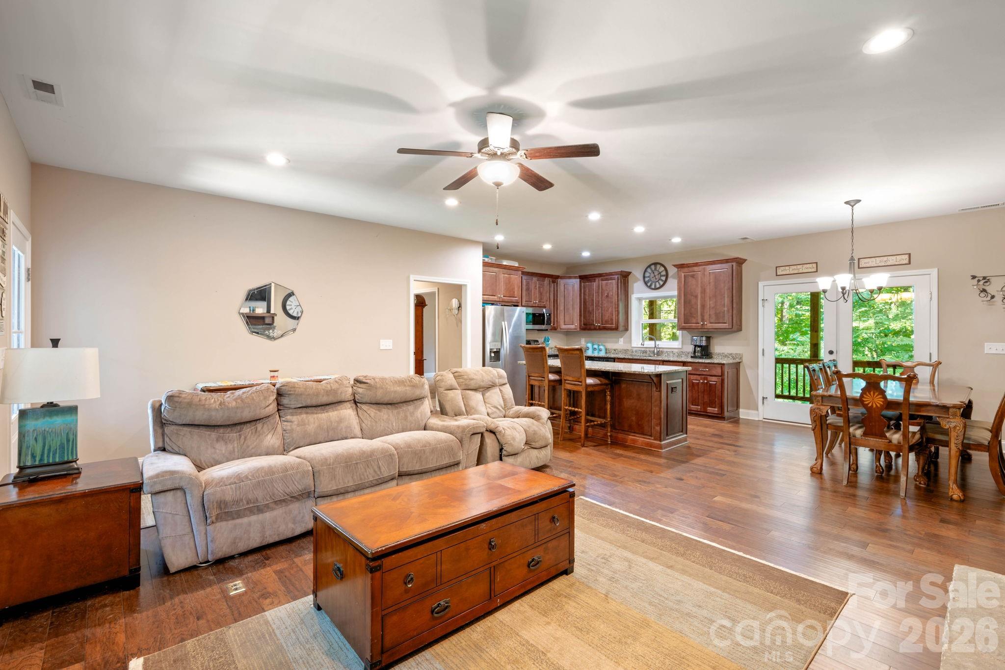 Single Family Residence at 72 Summer Shade Court, Hendersonville, photo 6 of 40
