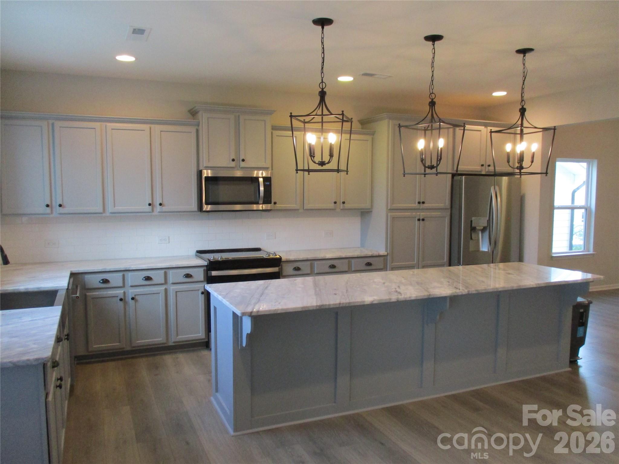 Single Family Residence at 1525 Rye Road, Mount Holly, photo 6 of 21