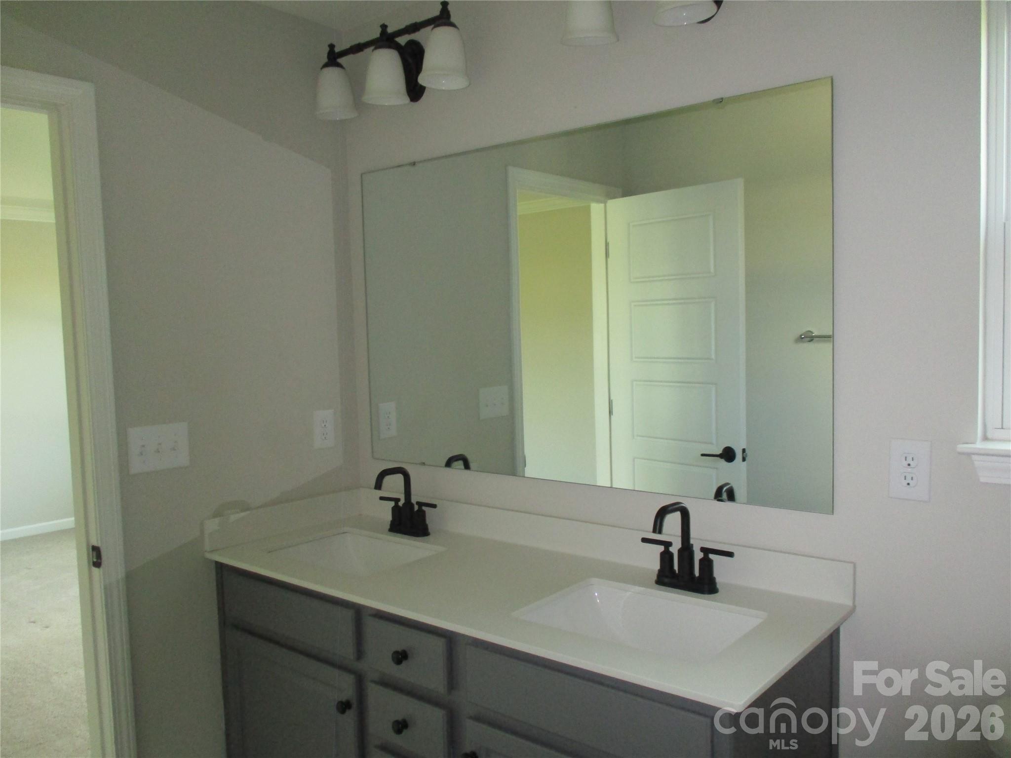 Single Family Residence at 1525 Rye Road, Mount Holly, photo 11 of 21