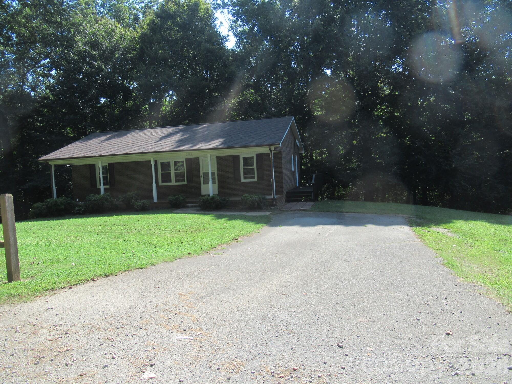Front Right View - 1809 S Industrial Park Road, Lincolnton