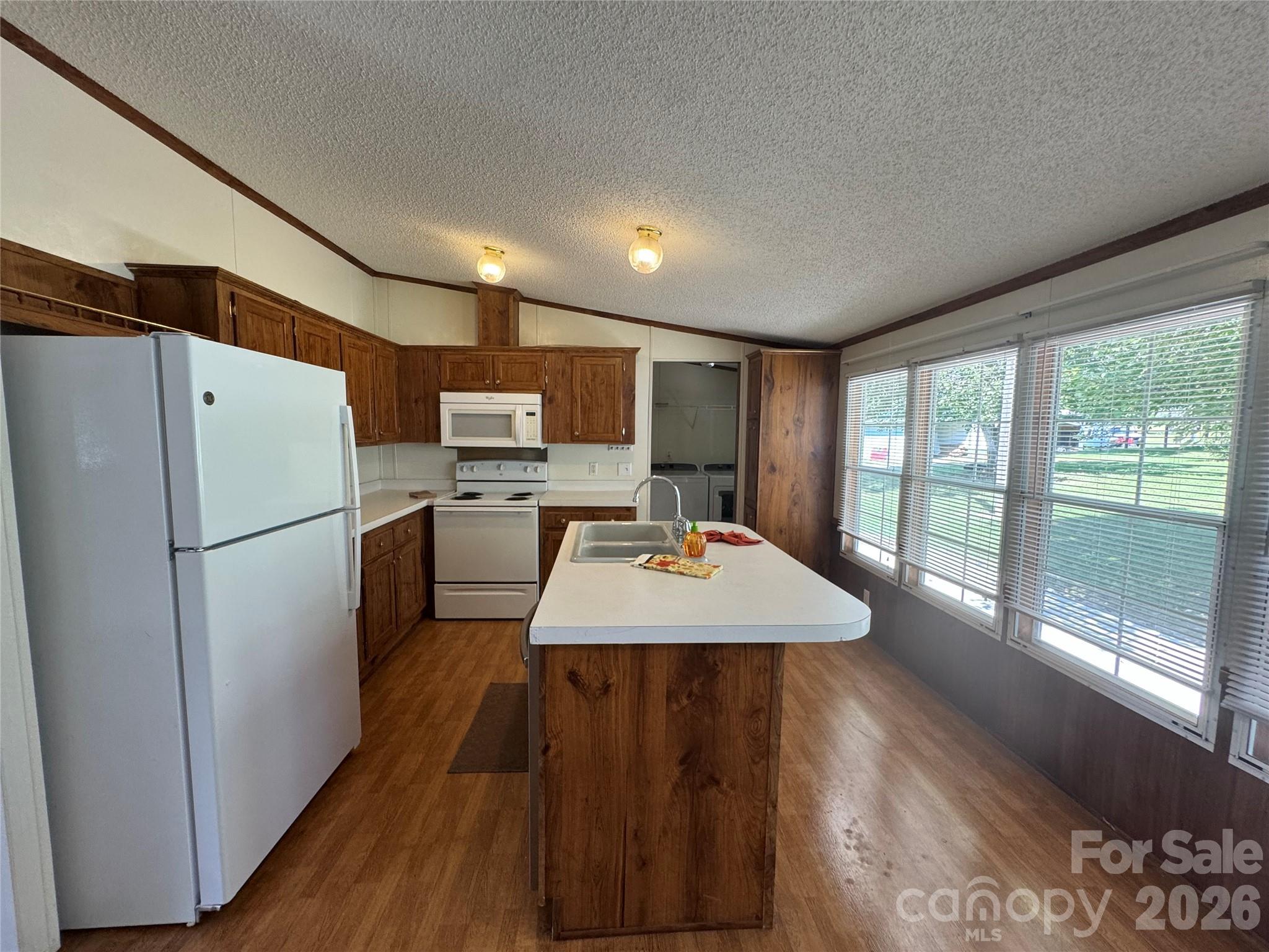 Single Family Residence at 51 Little Hungry Road, Hendersonville, photo 10 of 34