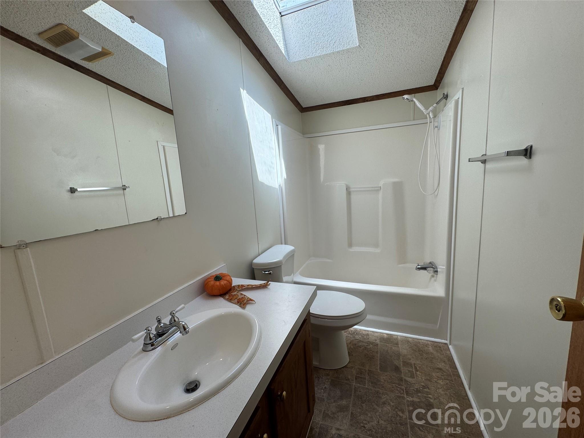 Single Family Residence at 51 Little Hungry Road, Hendersonville, photo 24 of 34