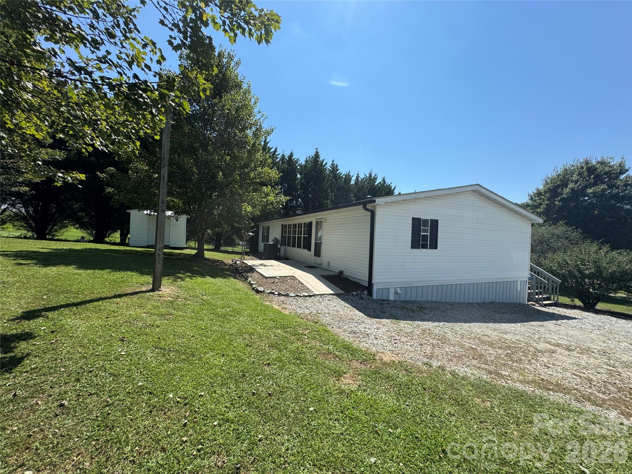 Single Family Residence at 51 Little Hungry Road, Hendersonville, photo 28 of 34