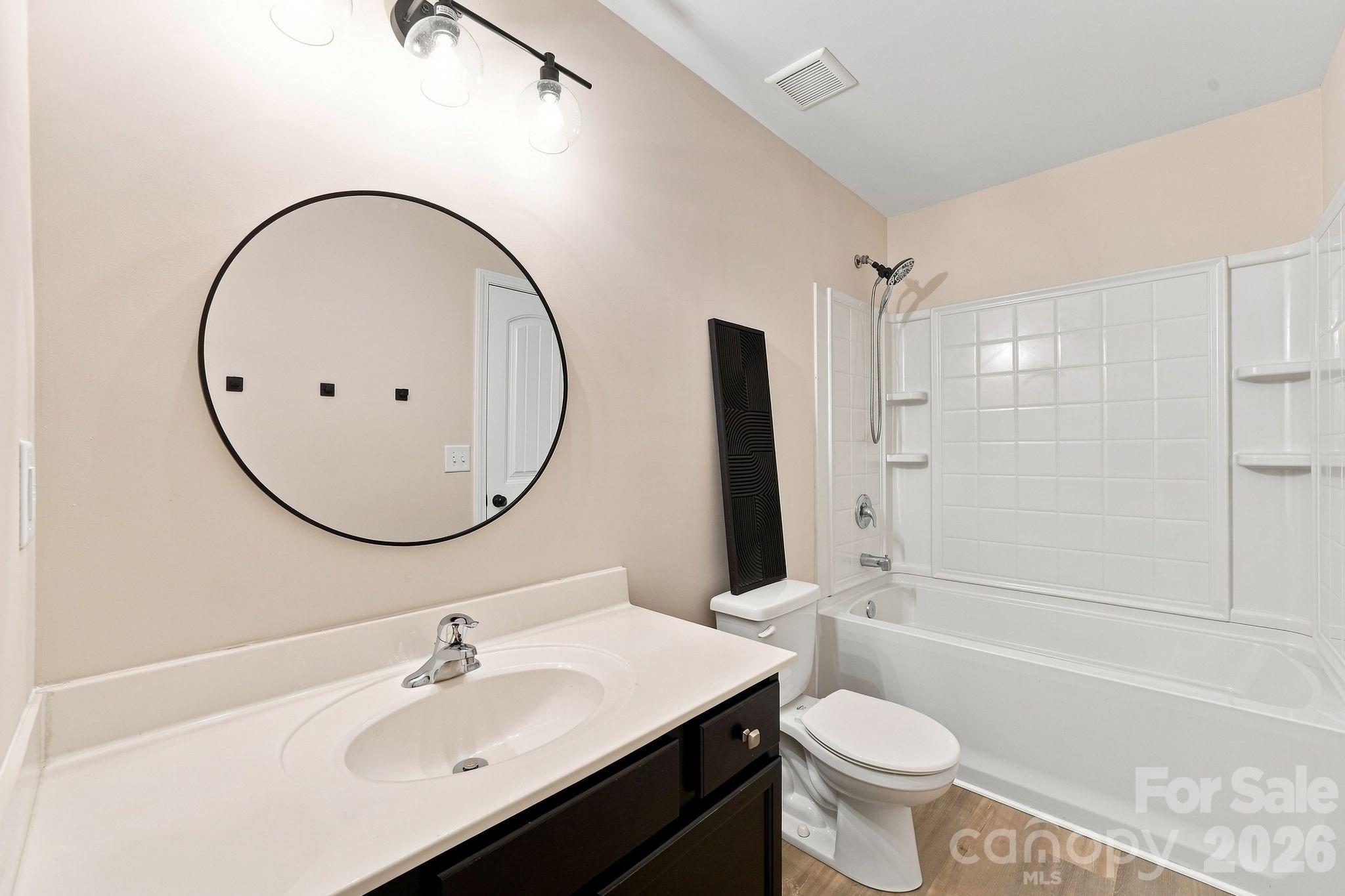 upstairs guest bathroom - 422 Danielle Way, Fort Mill