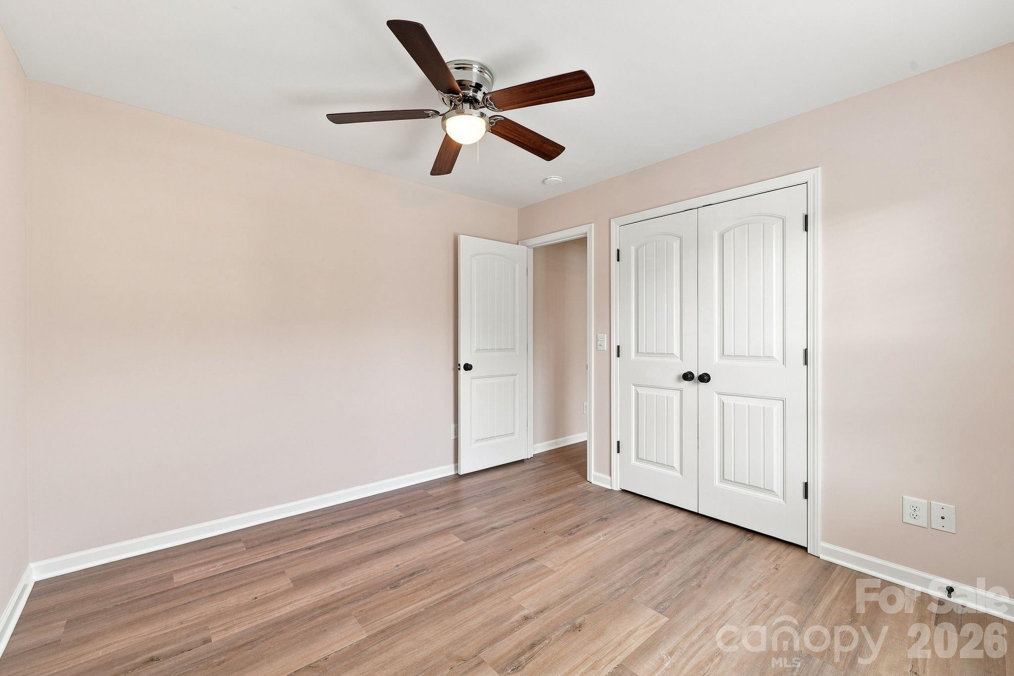 Single Family Residence at 422 Danielle Way, Fort Mill, photo 31 of 40