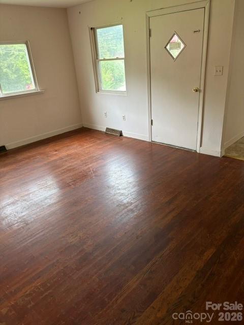 Single Family Residence at 1044 Short Street, Salisbury, photo 3 of 13