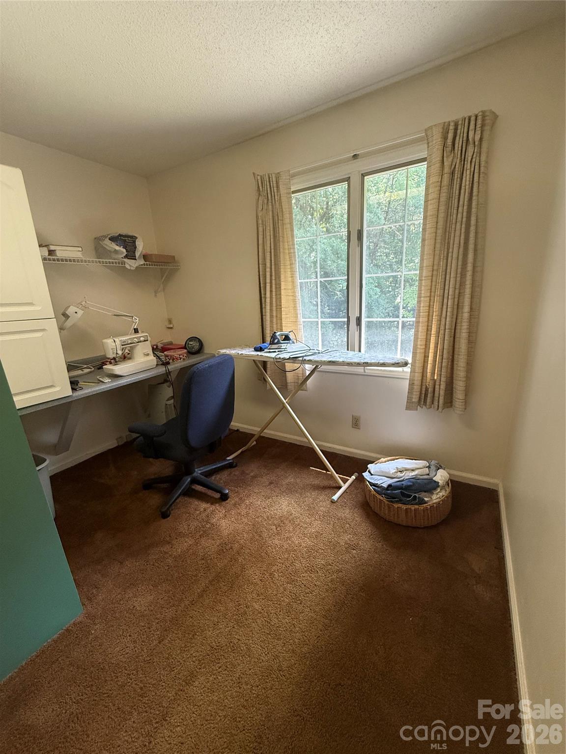 Single Family Residence at 2015 39th Avenue NE, Hickory, photo 36 of 43