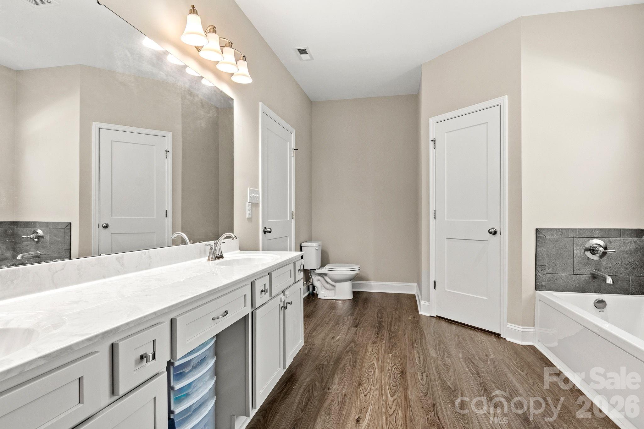 Primary Bath - 206 N Harbor Watch Drive, Statesville