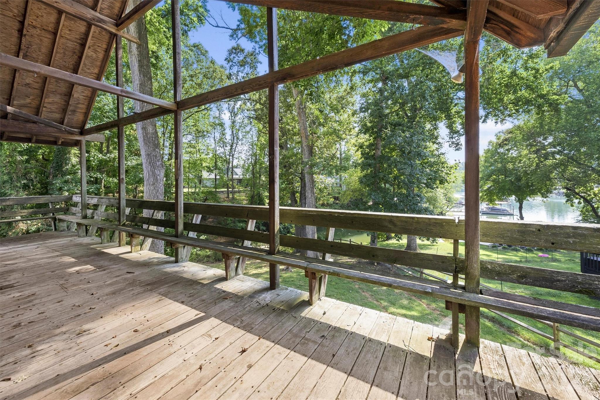 Upper deck with water views off of great room - 131 Baywatch Drive, Mooresville