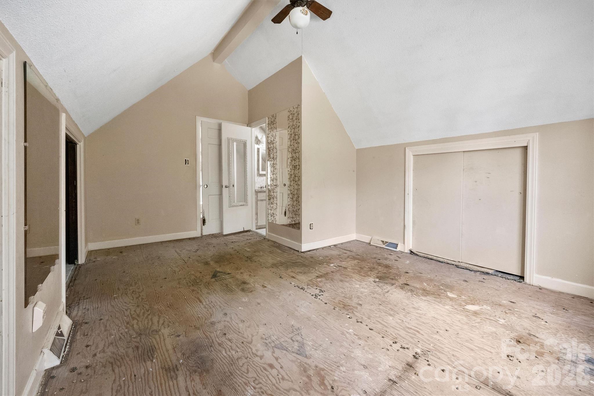 Primary bedroom - 131 Baywatch Drive, Mooresville