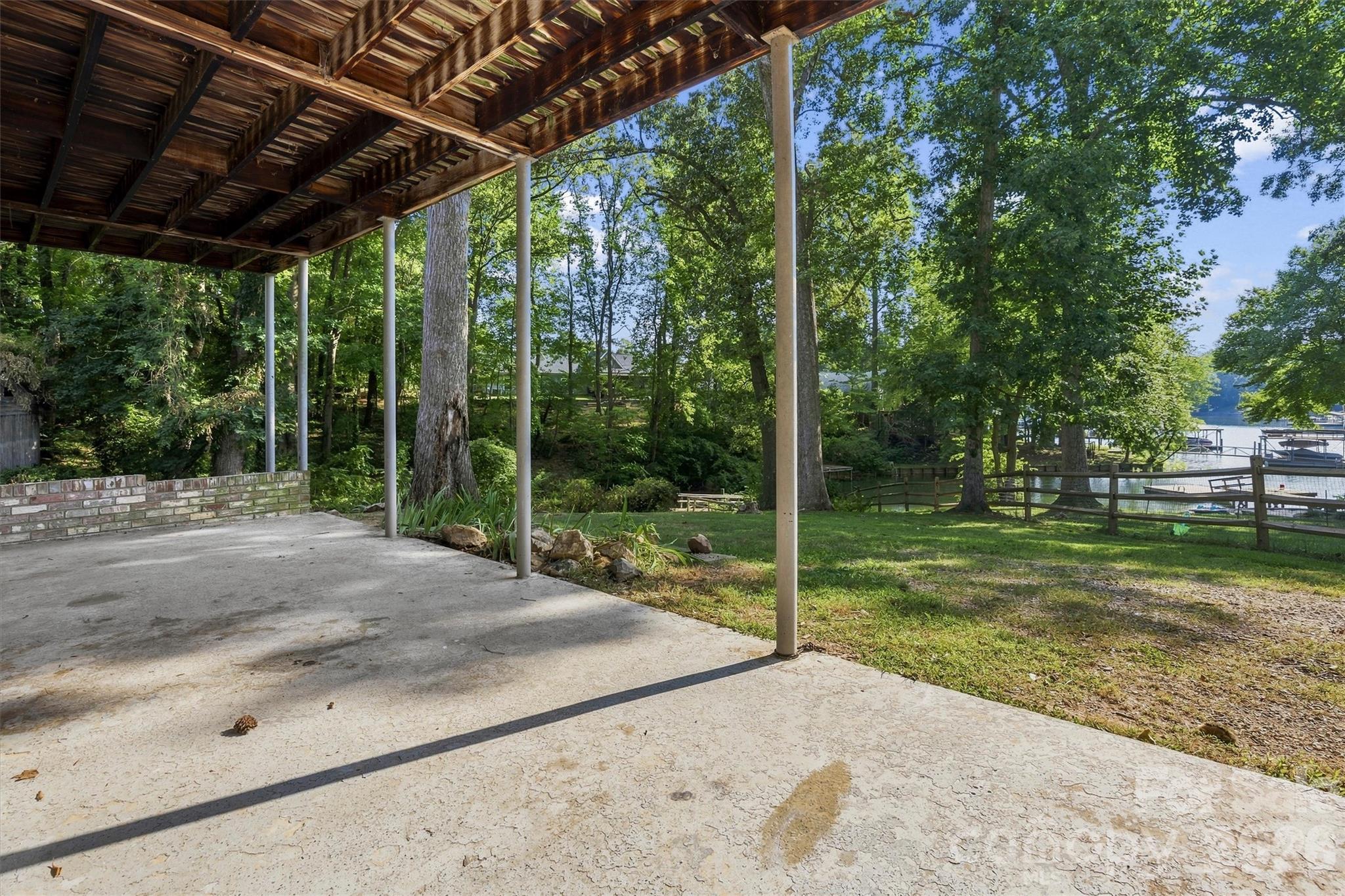 Lower level patio with water views - 131 Baywatch Drive, Mooresville