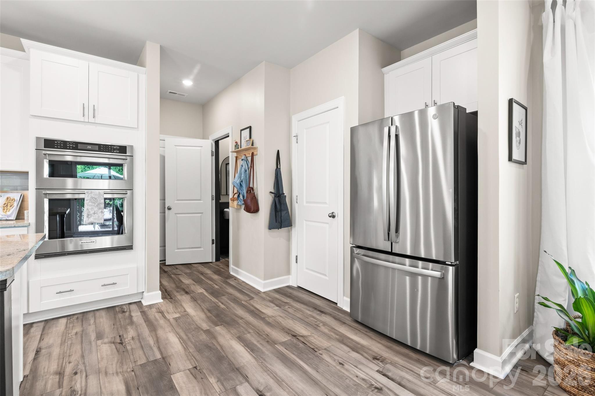 Single Family Residence at 188 Ravensara Avenue, Fort Mill, photo 17 of 39