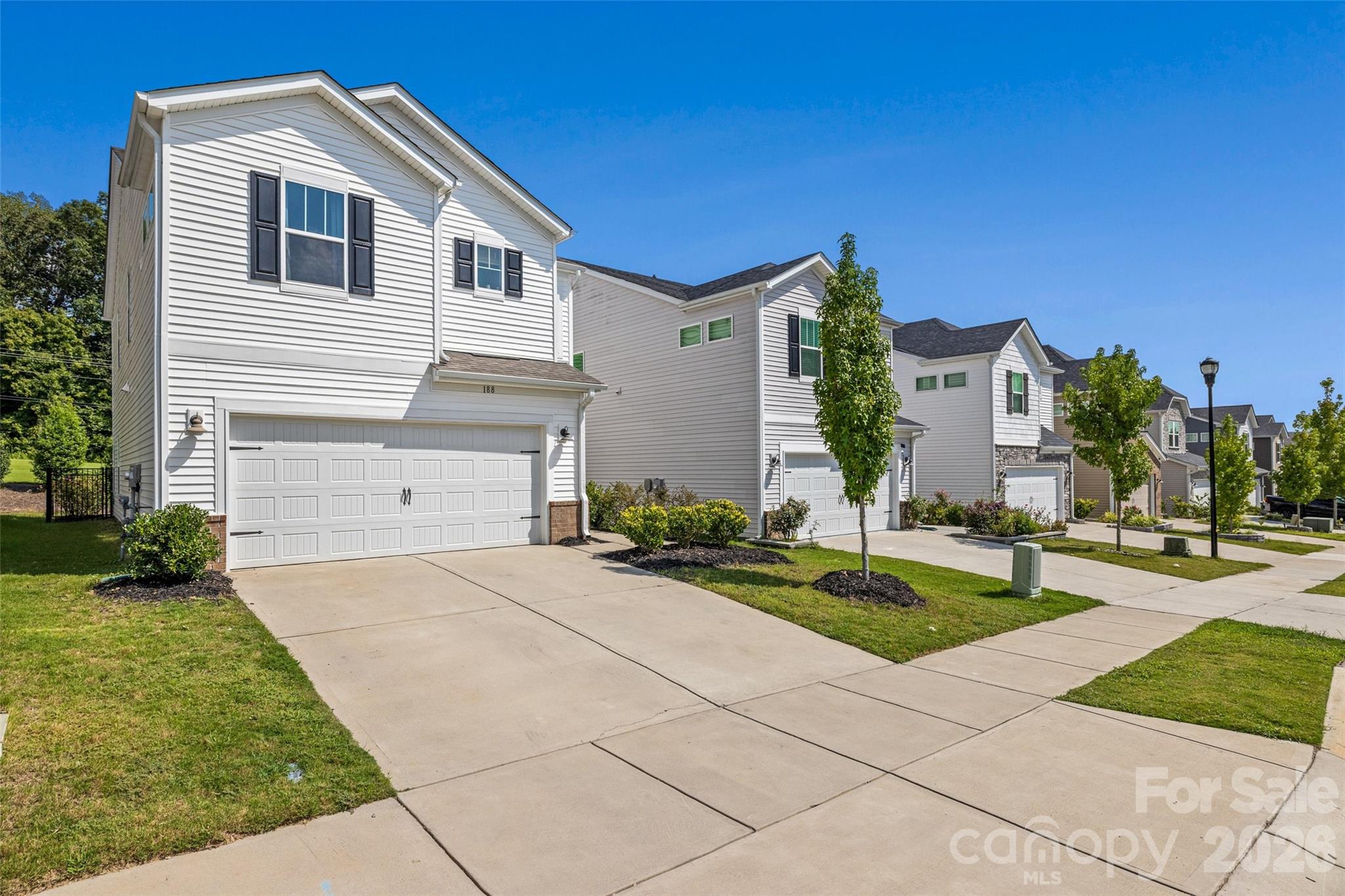 Single Family Residence at 188 Ravensara Avenue, Fort Mill, photo 37 of 39
