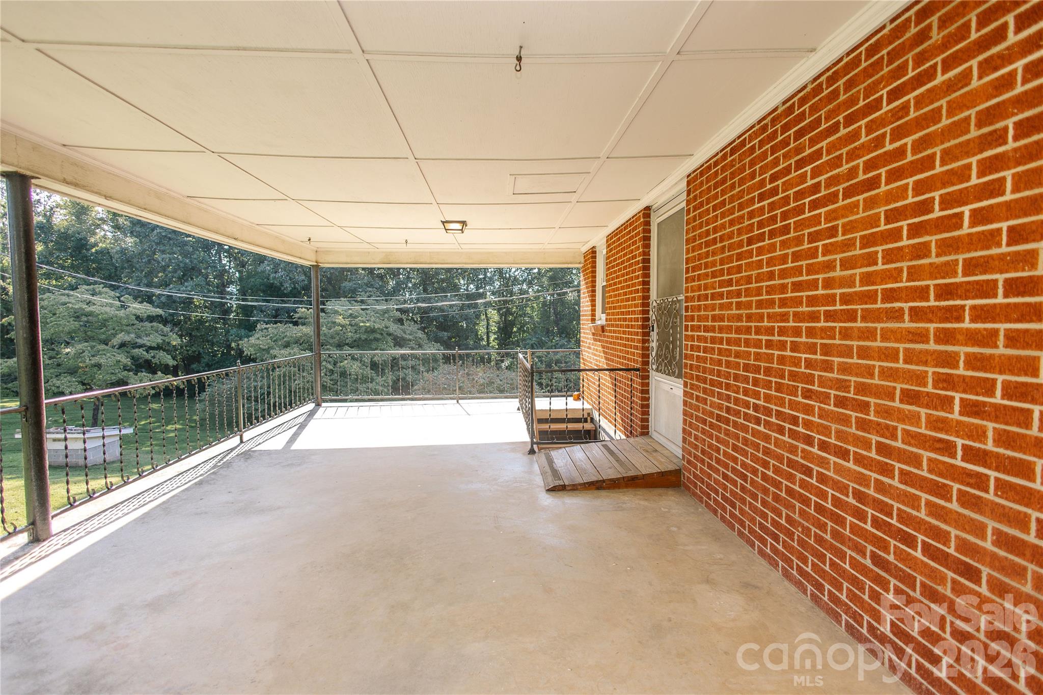 Single Family Residence at 136 Marion Street, Marion, photo 8 of 43