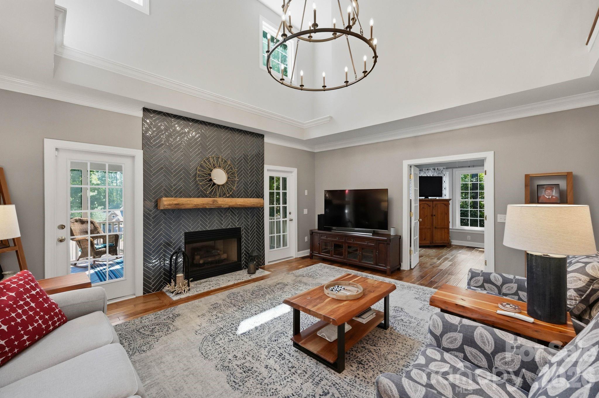 Single Family Residence at 4507 Rippling Cove Court, Denver, photo 4 of 38