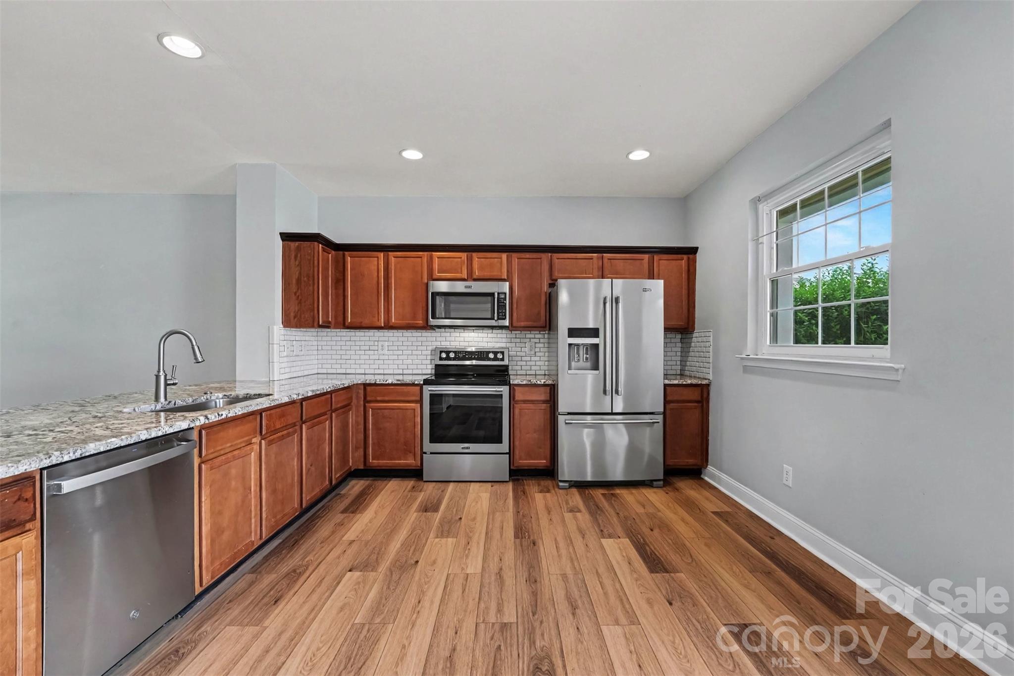 Townhouse at 233 E Waterlynn Road, Mooresville, photo 5 of 15