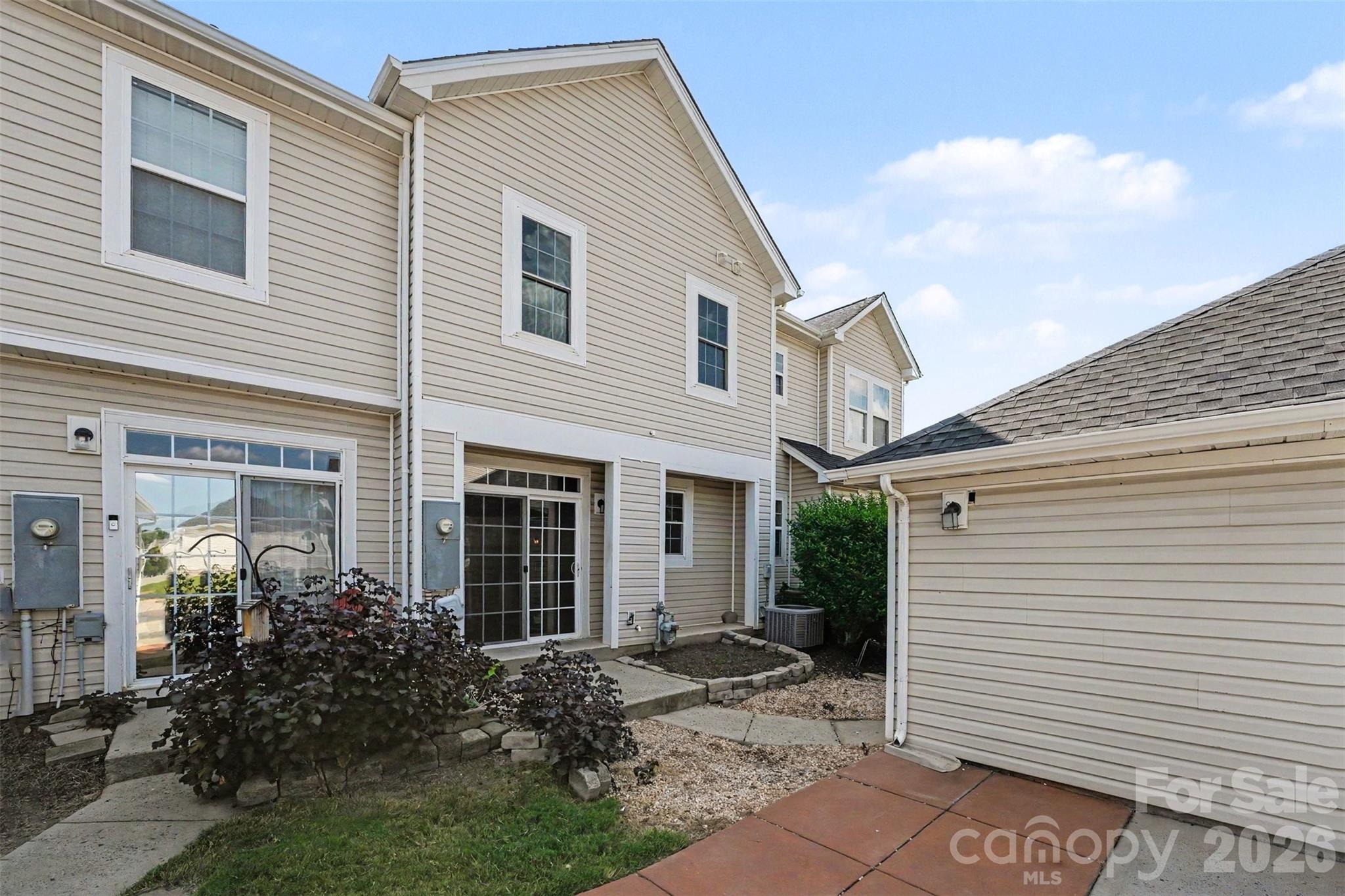 Townhouse at 233 E Waterlynn Road, Mooresville, photo 15 of 15
