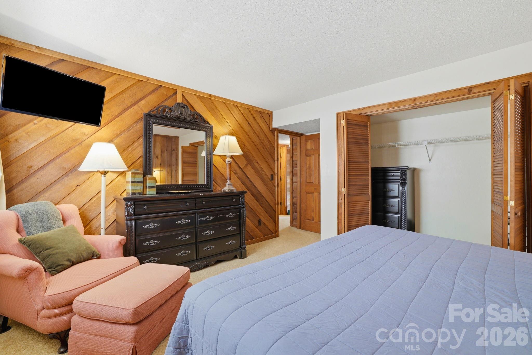 Condominium at 221 Toxaway Falls Drive, Lake Toxaway, photo 28 of 47