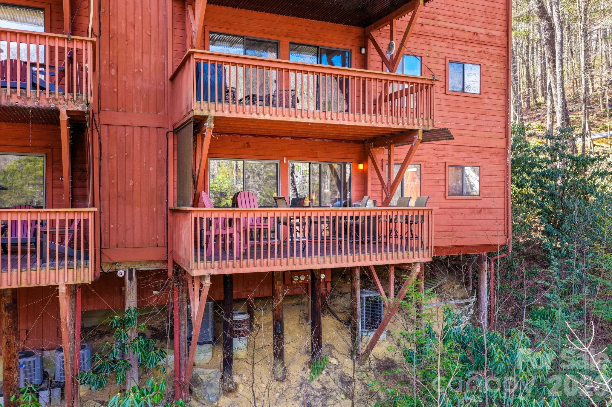 Condominium at 221 Toxaway Falls Drive, Lake Toxaway, photo 31 of 47