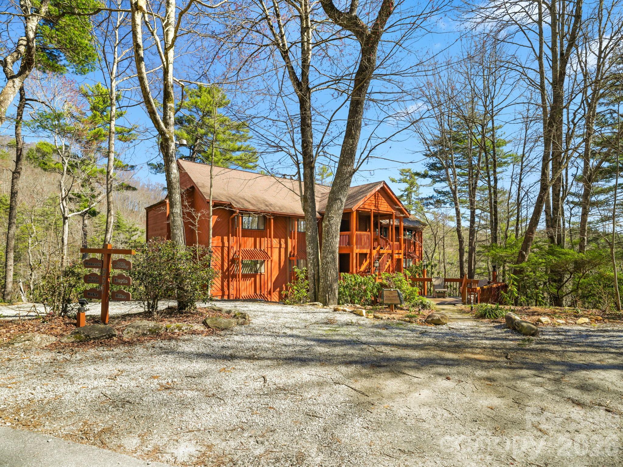 Condominium at 221 Toxaway Falls Drive, Lake Toxaway, photo 37 of 47