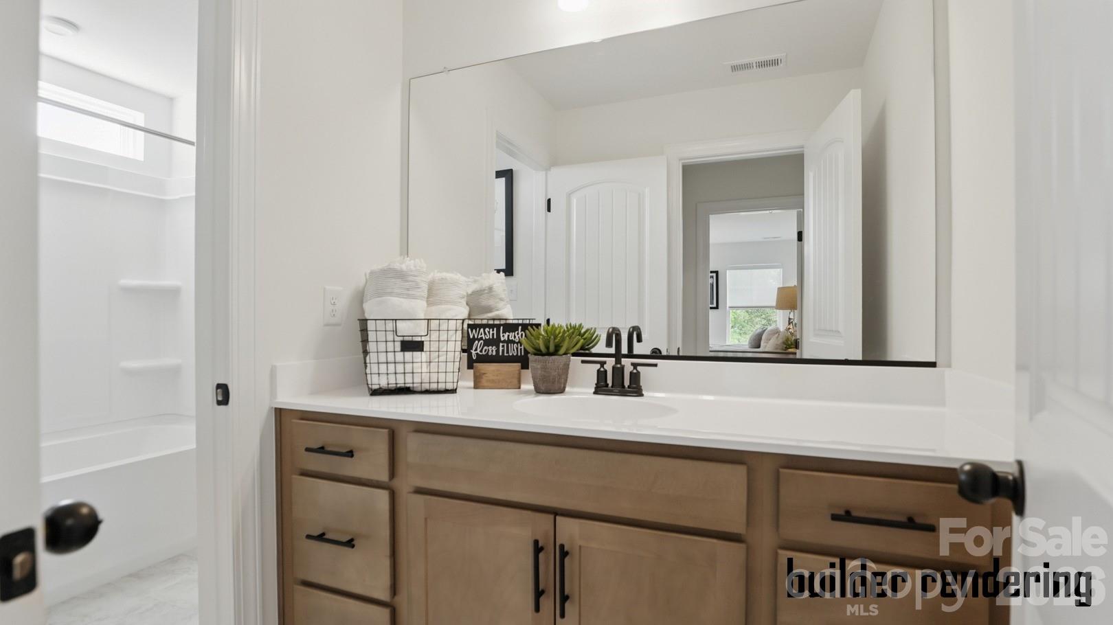Single Family Residence at 00B Briarwood Circle, Fort Mill, photo 26 of 33