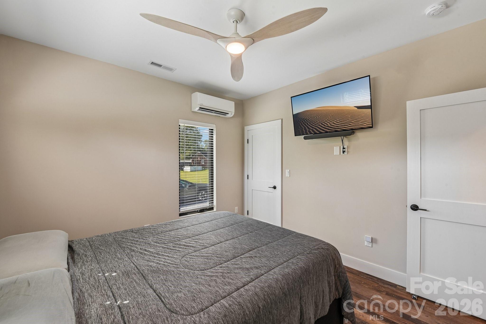 Single Family Residence at 24 Cottage Court, Granite Falls, photo 13 of 25