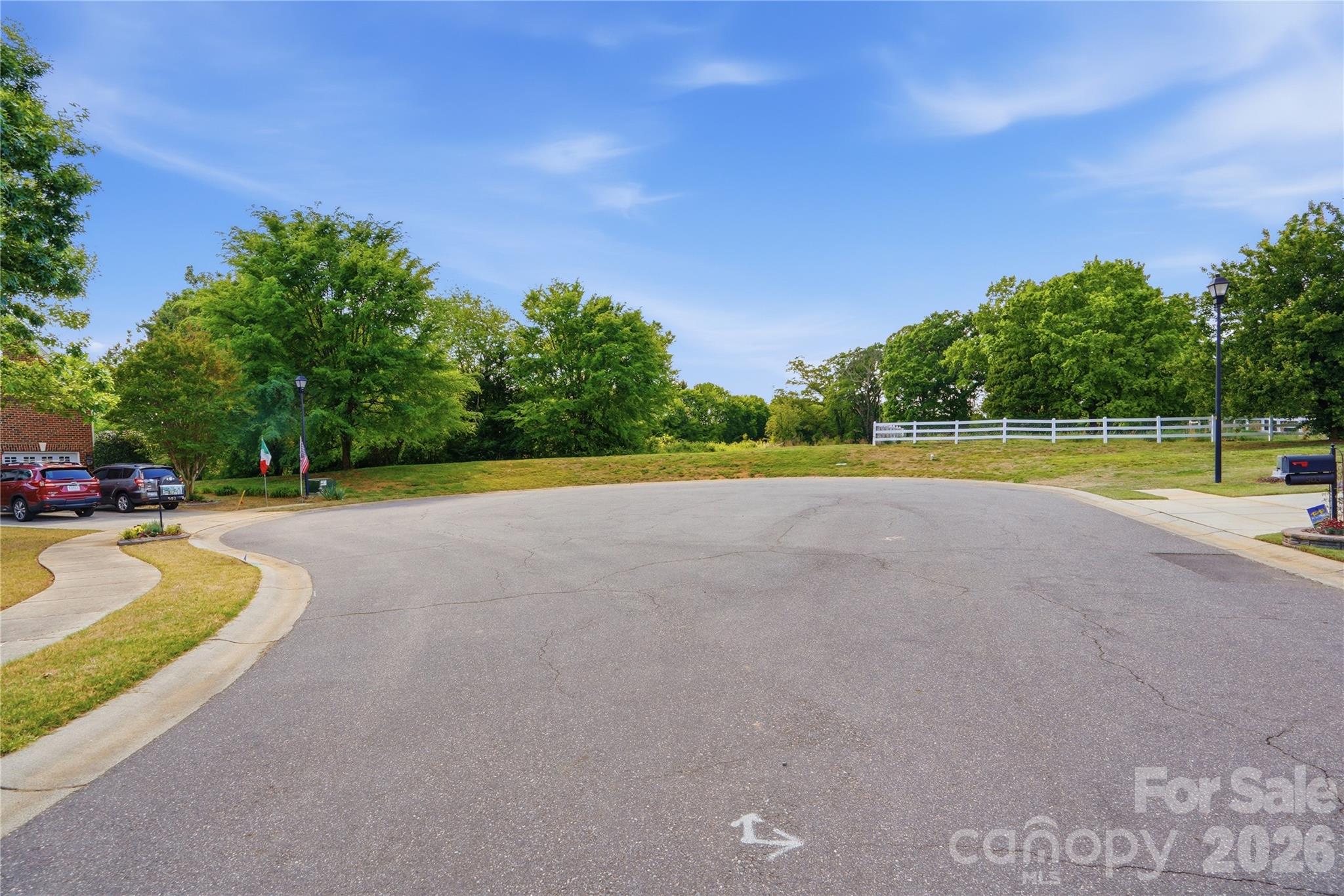 Single Family Residence at 509 Evening Mist Drive, Fort Mill, photo 7 of 48
