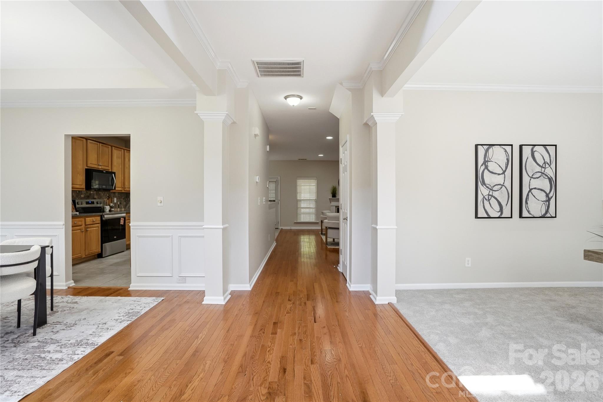 Single Family Residence at 509 Evening Mist Drive, Fort Mill, photo 8 of 48