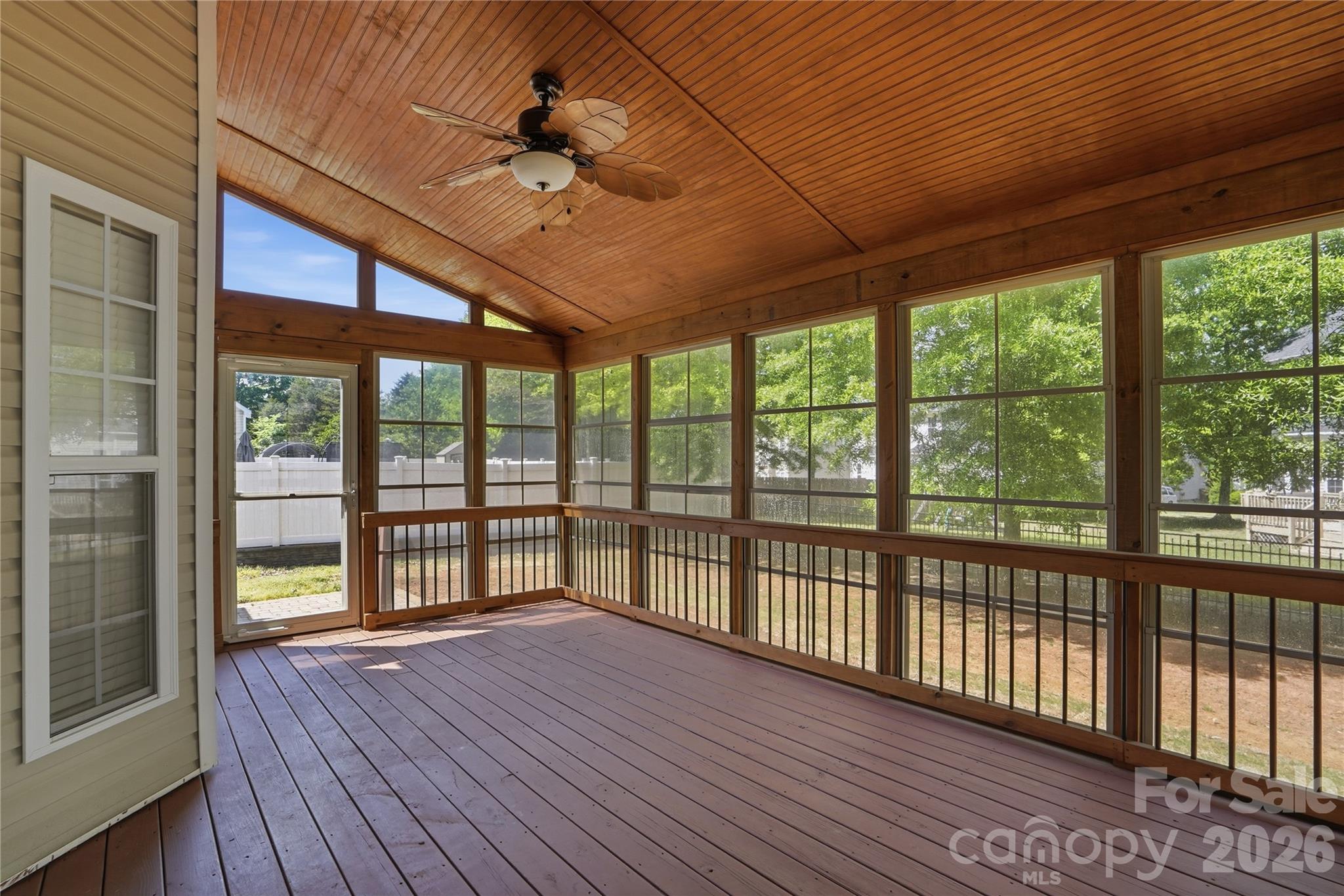Single Family Residence at 509 Evening Mist Drive, Fort Mill, photo 42 of 48