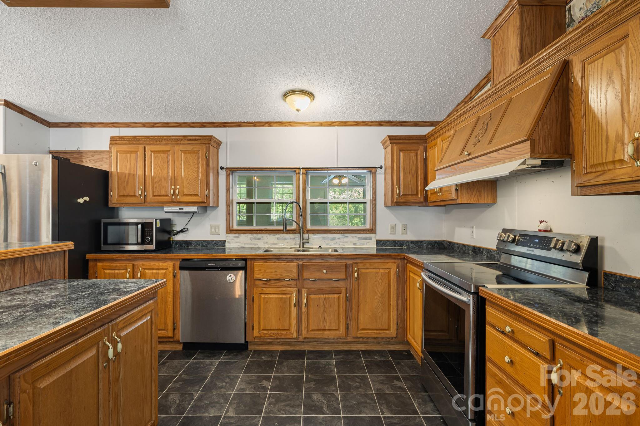 Single Family Residence at 45 Shelby Road, Asheville, photo 18 of 48