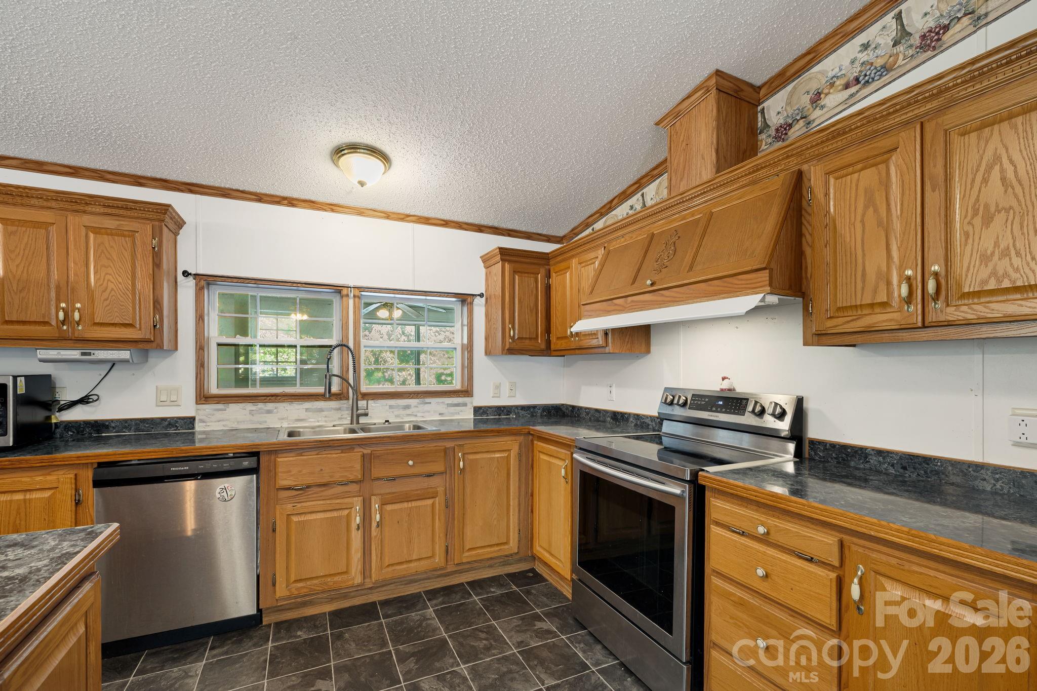 Single Family Residence at 45 Shelby Road, Asheville, photo 19 of 48