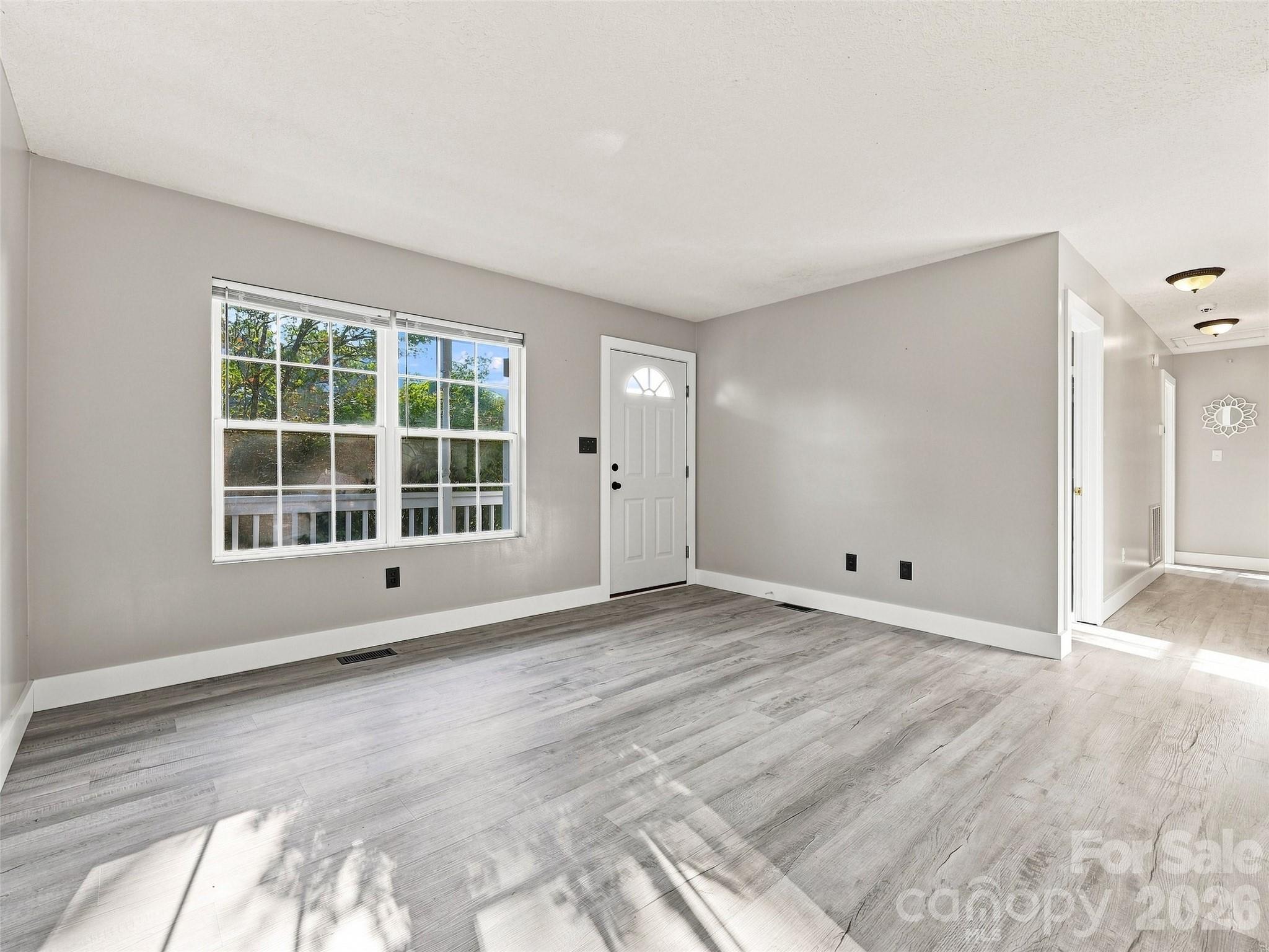 Single Family Residence at 11 Brant Lane, Weaverville, photo 9 of 41