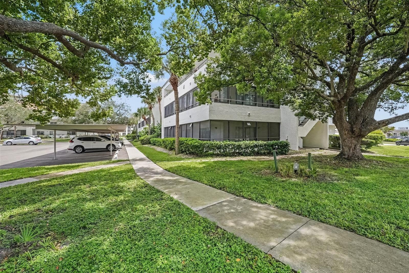 2585 COUNTRYSIDE BLVD #4108