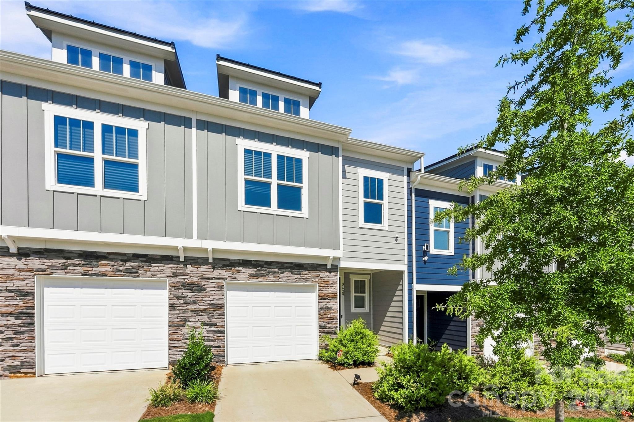 Townhouse at 2629 Ruby Dixon Crossing Drive, Gastonia, photo 2 of 42