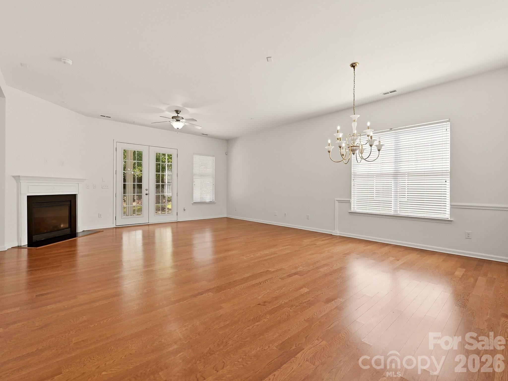Large Living room - 1021 Knob Creek Lane, Tega Cay