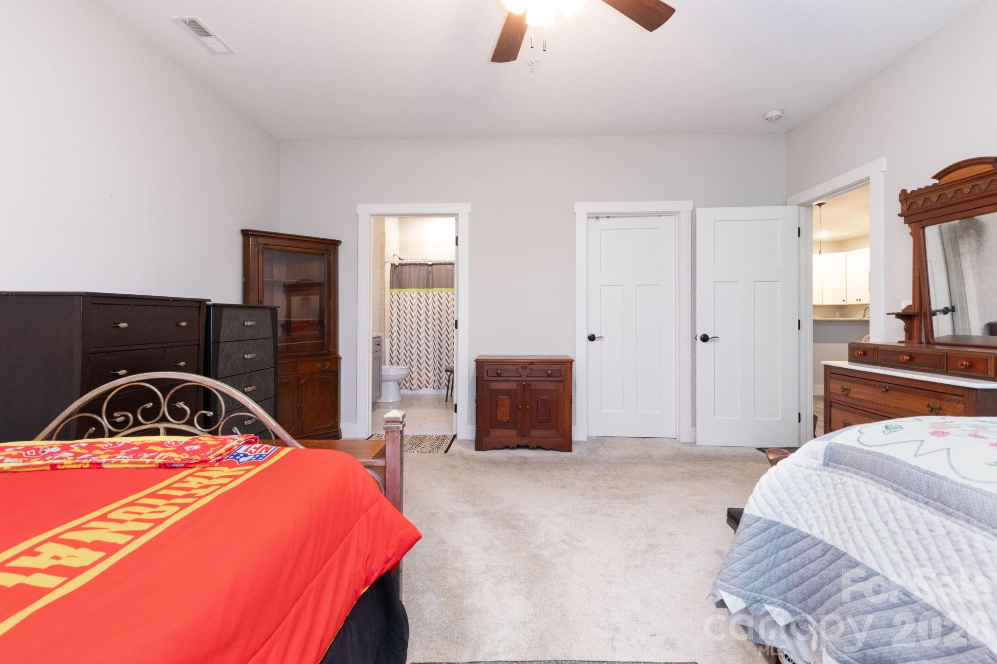 Condominium at 138 Foxden Drive, Fletcher, photo 11 of 19
