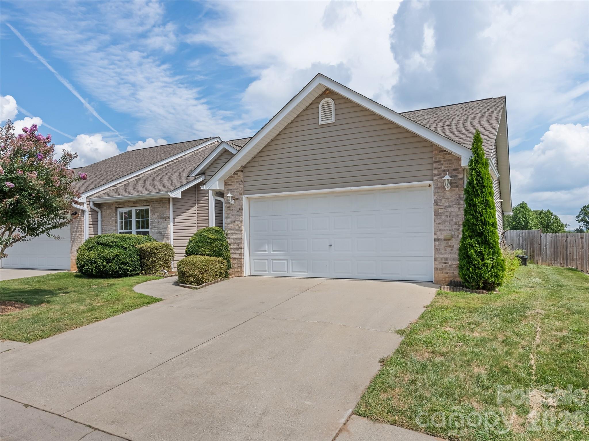 Condominium at 156 Chesire Way, Fletcher, photo 2 of 30